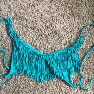 ❤️SALE ITEM 3 for 18$❤️ Bikini top with fringe
